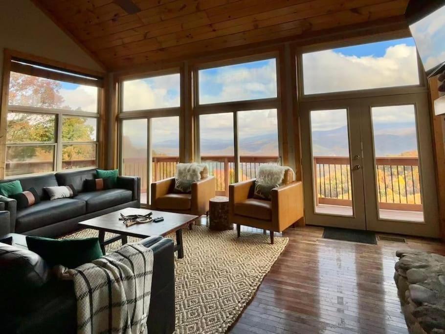 Bearly Gorgeous - Panoramic Views-4 King Suites-Pool Table- Bunk Rm-Ps5-Hottub Gatlinburg Exteriér fotografie